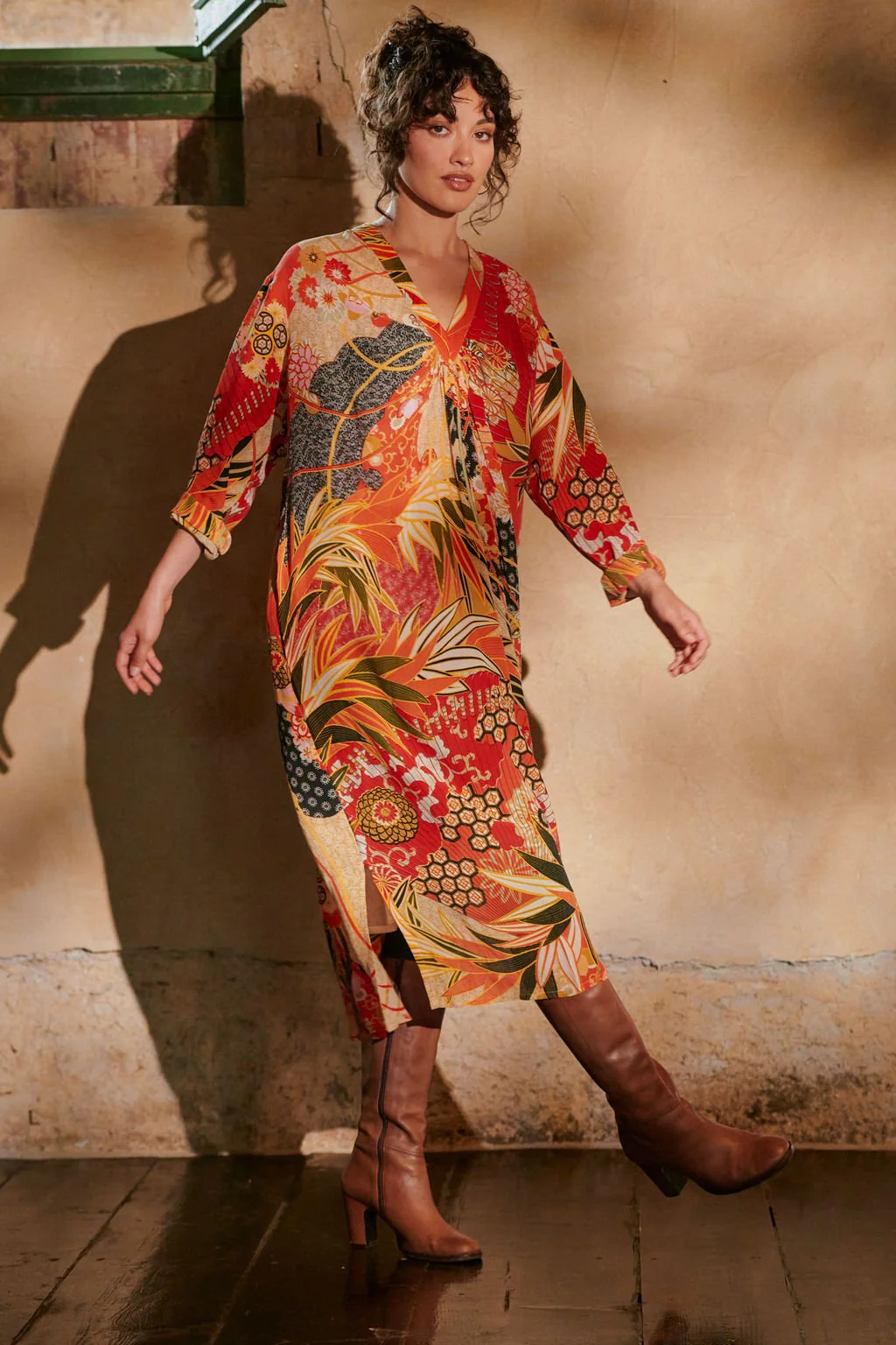 Fans Scarlet Midi Dress - Image 4