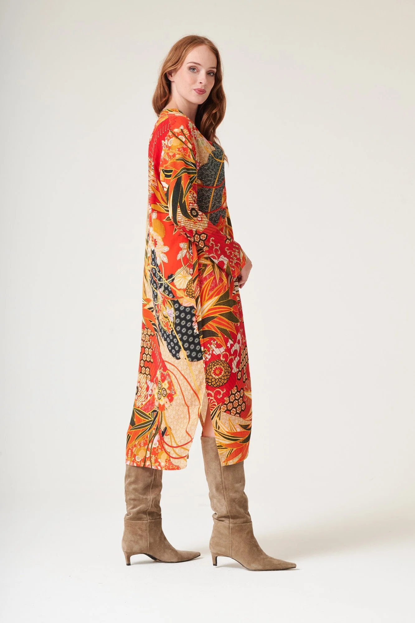 Fans Scarlet Midi Dress - Image 7