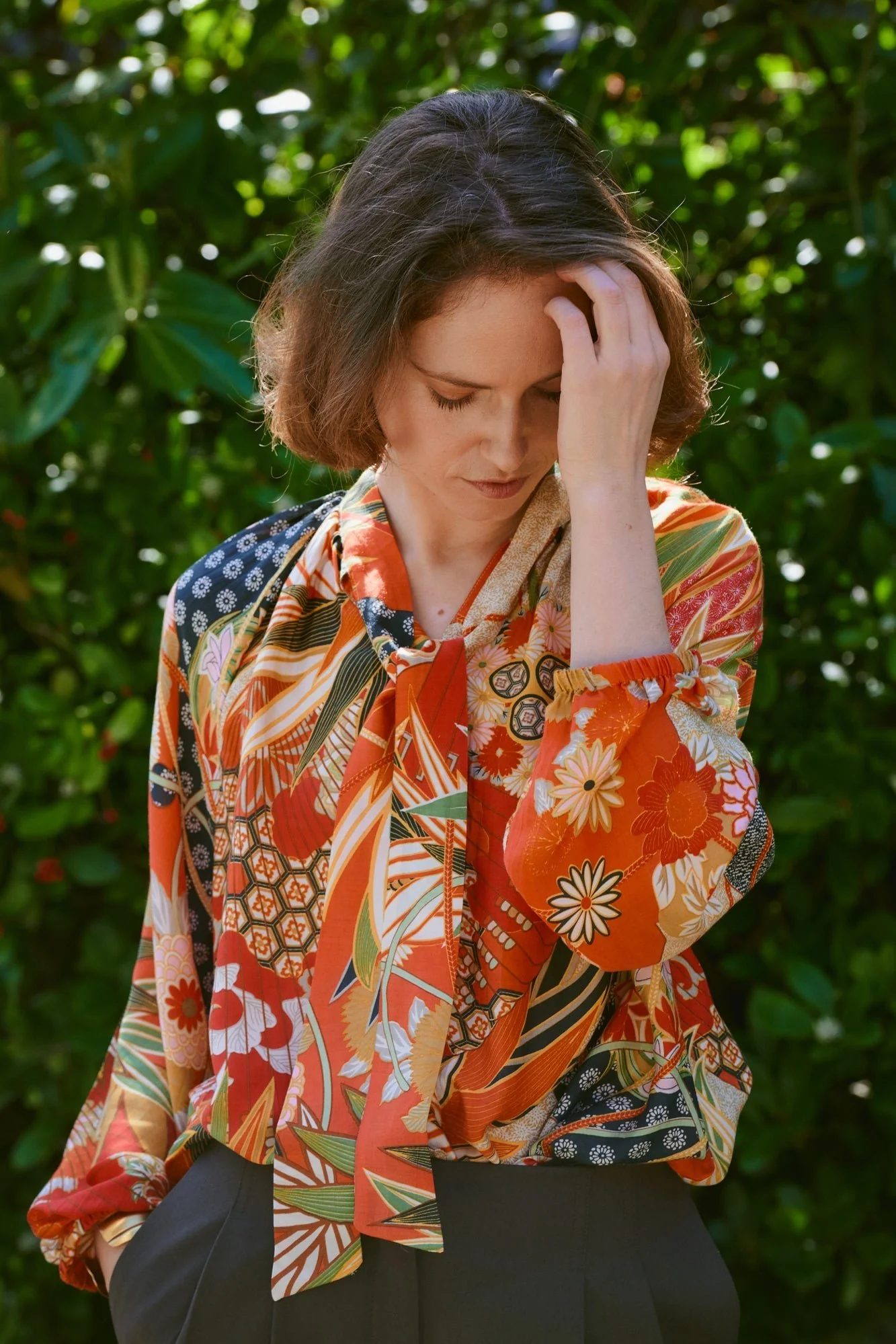 Fans Scarlet PussyBow Blouse - Image 3