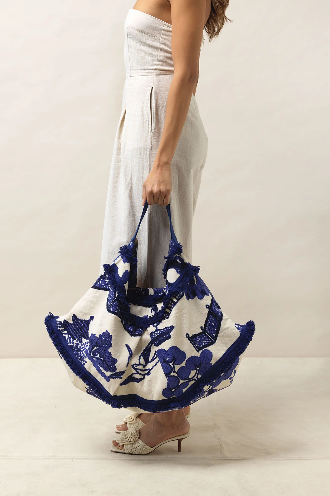 Giant Willow Blue Slouch Bag - Image 5