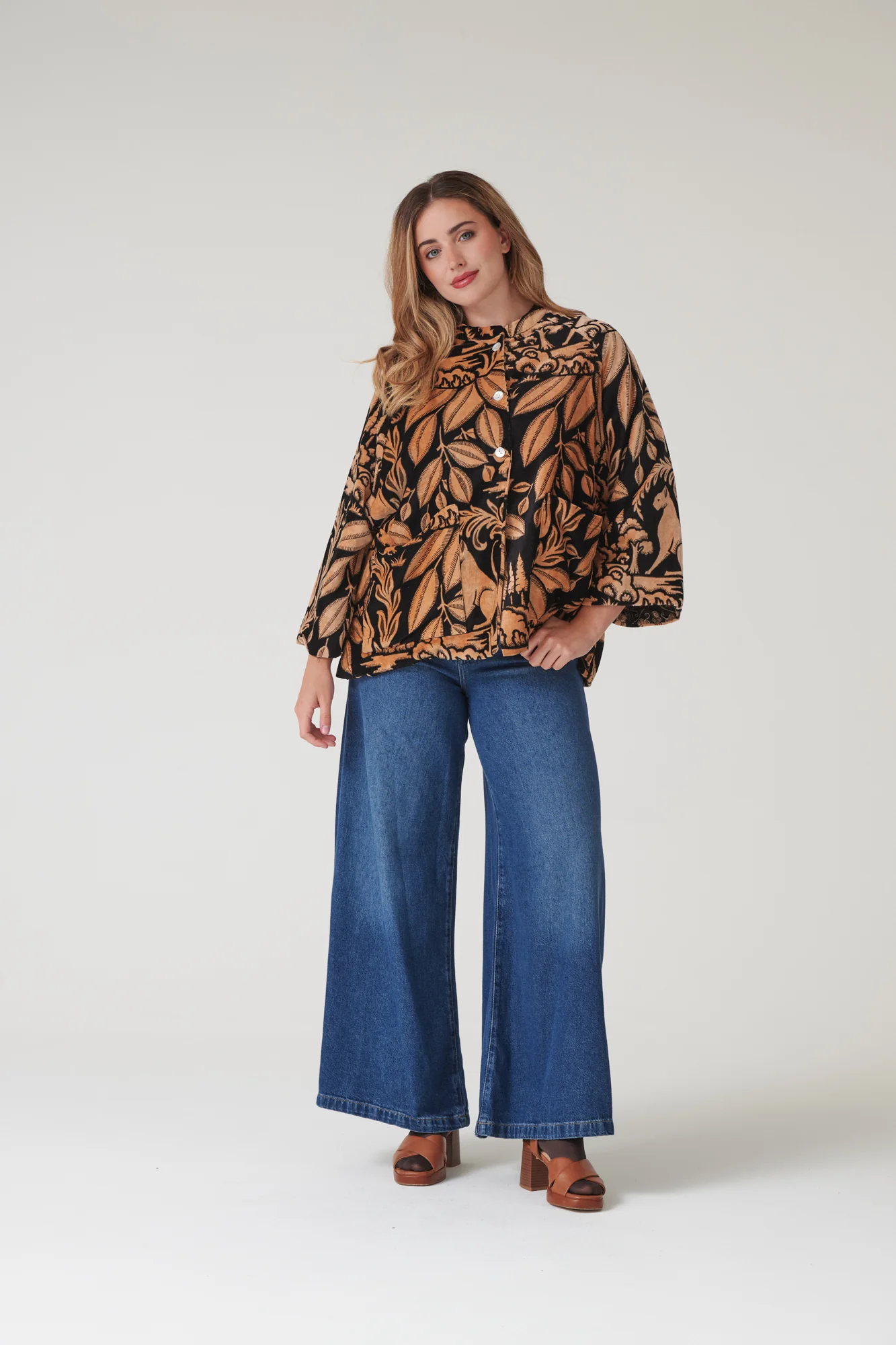 Sphinx Black Velvet Jacket - Image 4